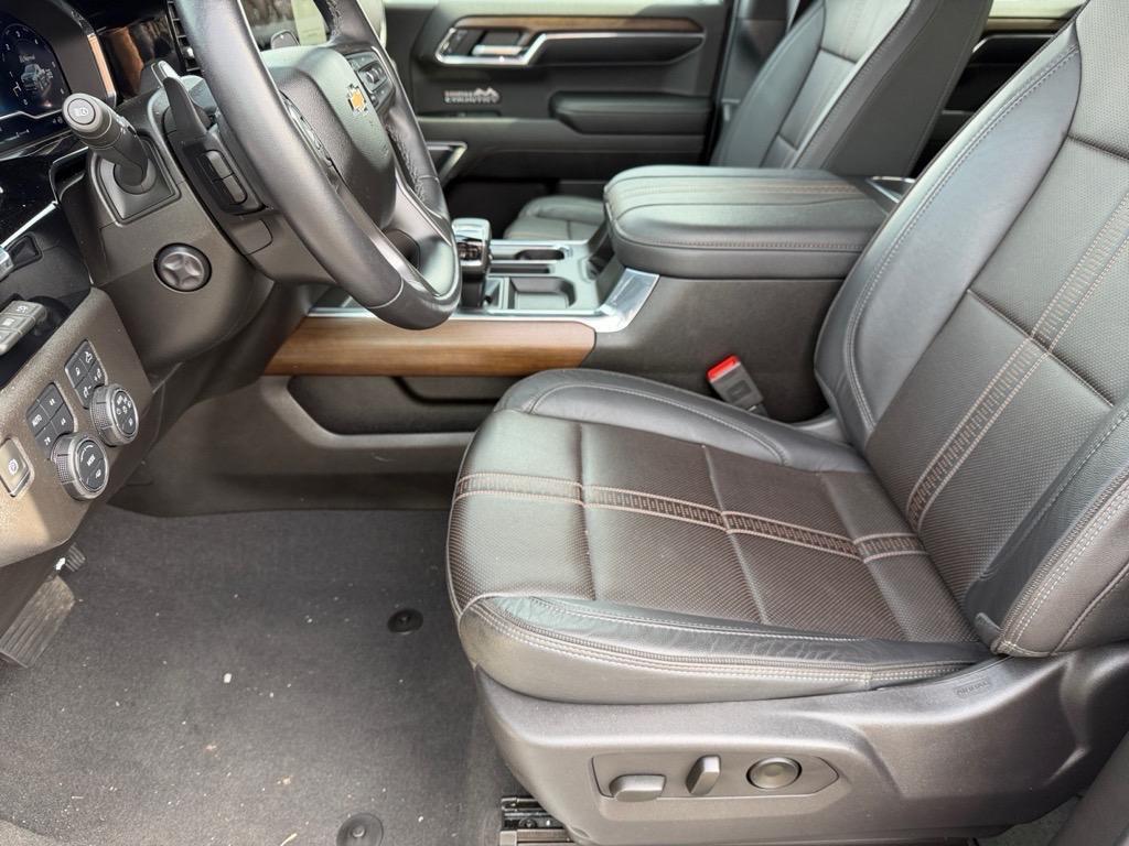 used 2024 Chevrolet Silverado 1500 car, priced at $63,989