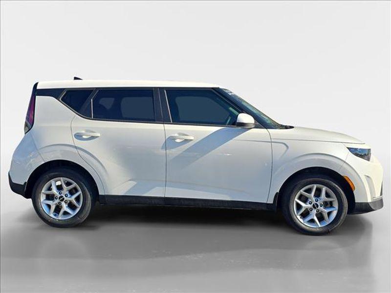 used 2024 Kia Soul car, priced at $16,356