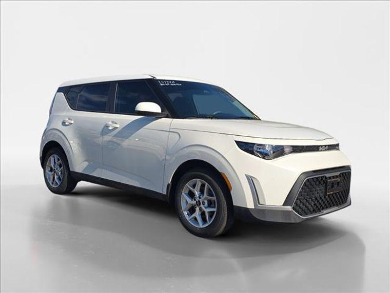 used 2024 Kia Soul car, priced at $16,356