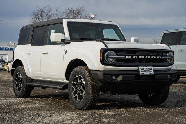new 2025 Ford Bronco car, priced at $42,803