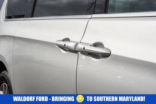 used 2024 Chrysler Pacifica car, priced at $30,500