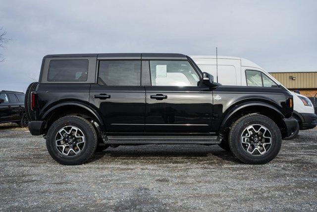 new 2025 Ford Bronco car, priced at $47,175
