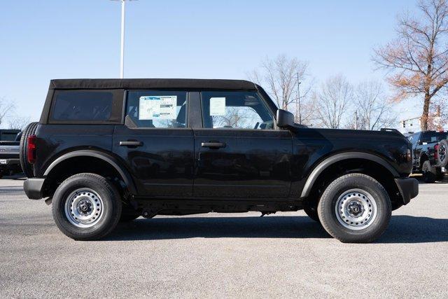 new 2025 Ford Bronco car, priced at $35,440
