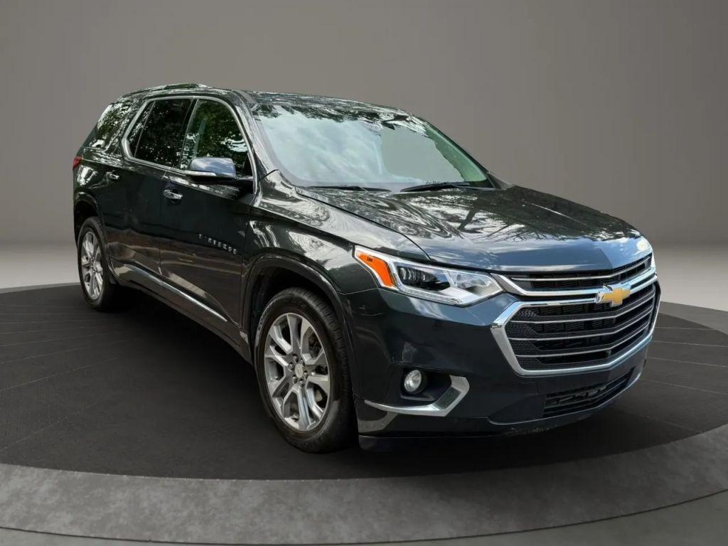 used 2020 Chevrolet Traverse car, priced at $18,999