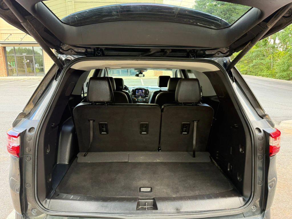 used 2020 Chevrolet Traverse car, priced at $18,999
