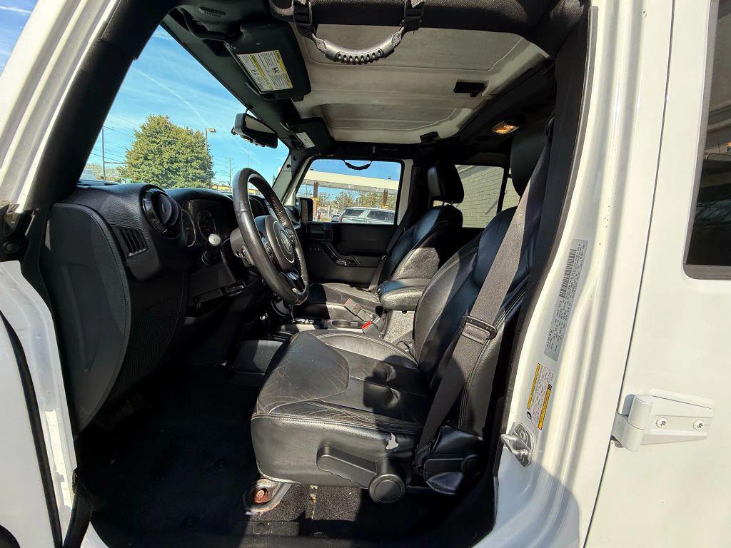 used 2015 Jeep Wrangler Unlimited car, priced at $13,499