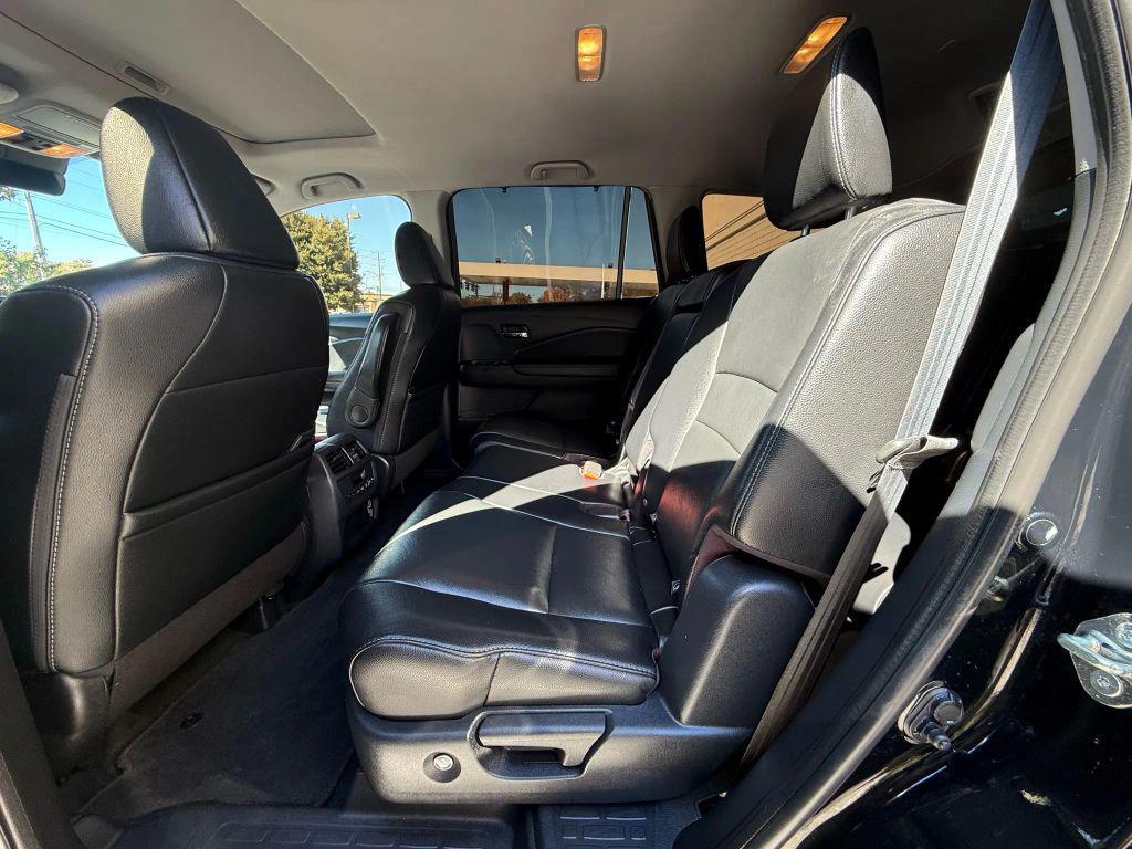 used 2020 Honda Pilot car, priced at $18,999