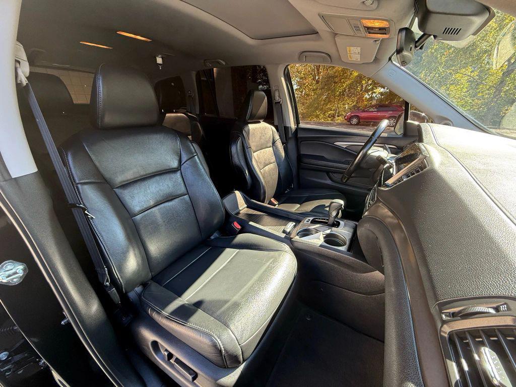 used 2020 Honda Pilot car, priced at $18,999