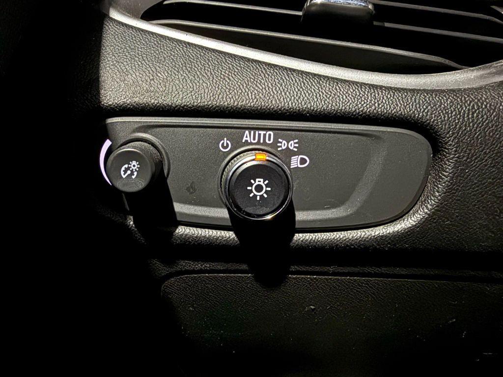 used 2020 Chevrolet Malibu car, priced at $10,999