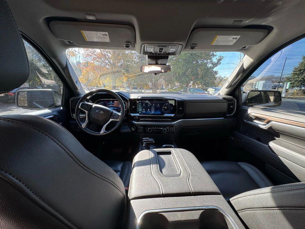 used 2022 Chevrolet Silverado 1500 car, priced at $44,999