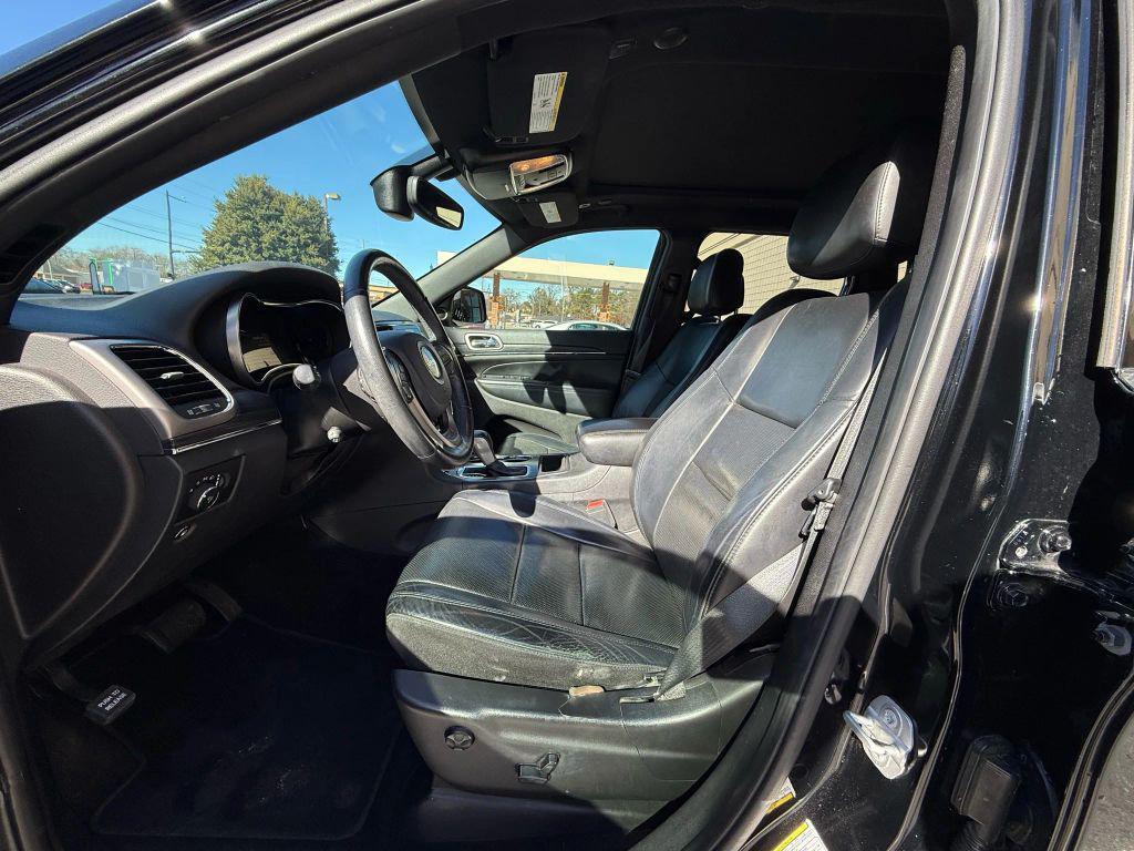 used 2019 Jeep Grand Cherokee car, priced at $17,999