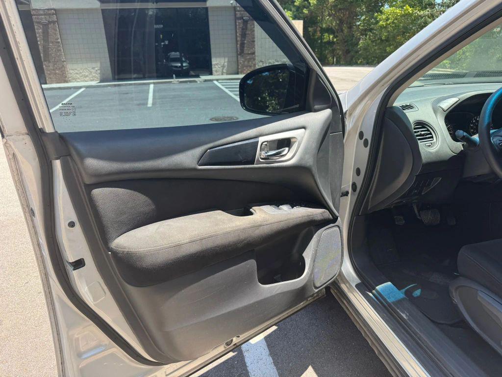 used 2016 Nissan Pathfinder car, priced at $11,449