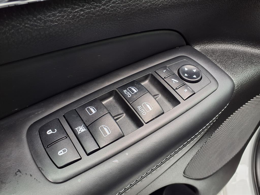 used 2019 Jeep Grand Cherokee car, priced at $22,490