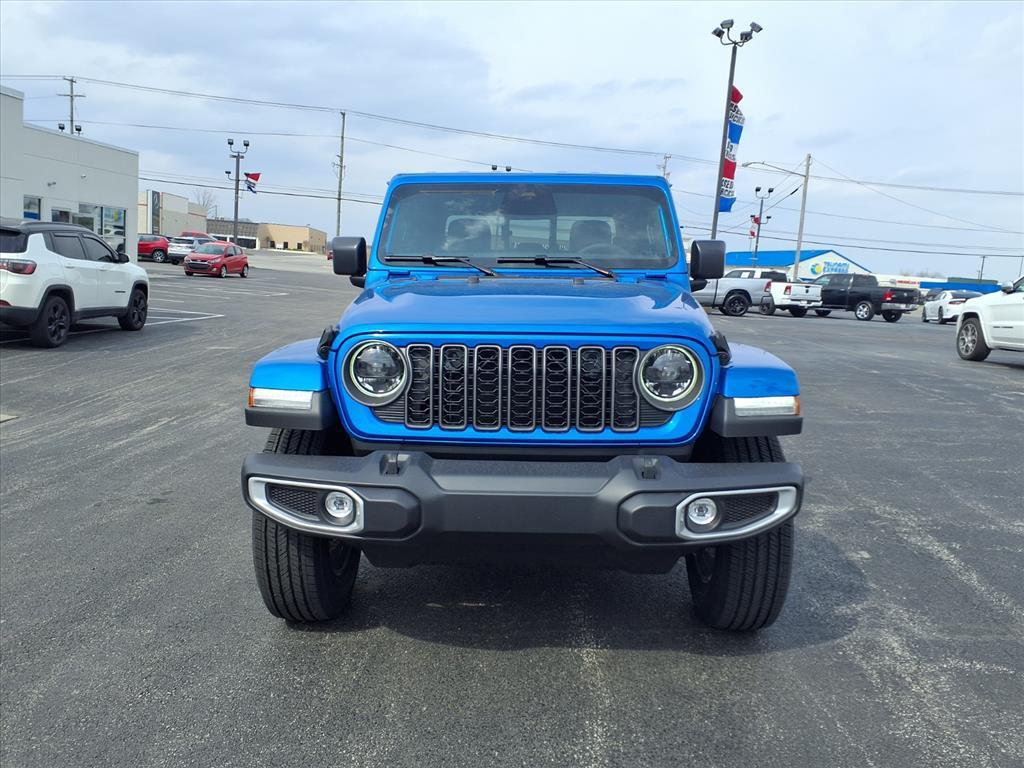 new 2026 Jeep Gladiator car, priced at $48,617