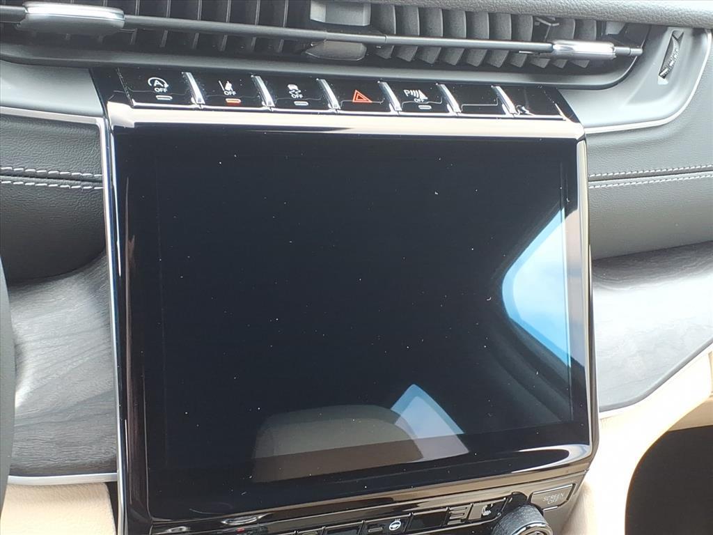 new 2025 Jeep Grand Cherokee L car, priced at $50,842