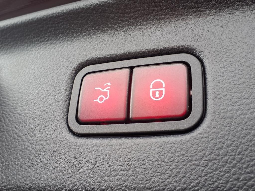 used 2022 Mercedes-Benz S-Class car, priced at $69,177