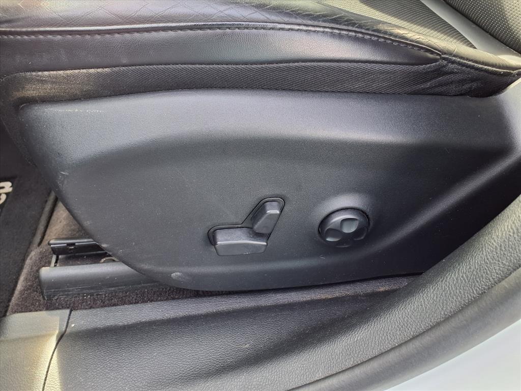 used 2019 Jeep Cherokee car, priced at $14,950