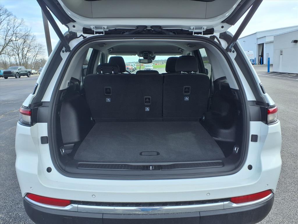 used 2023 Jeep Grand Cherokee car, priced at $27,500