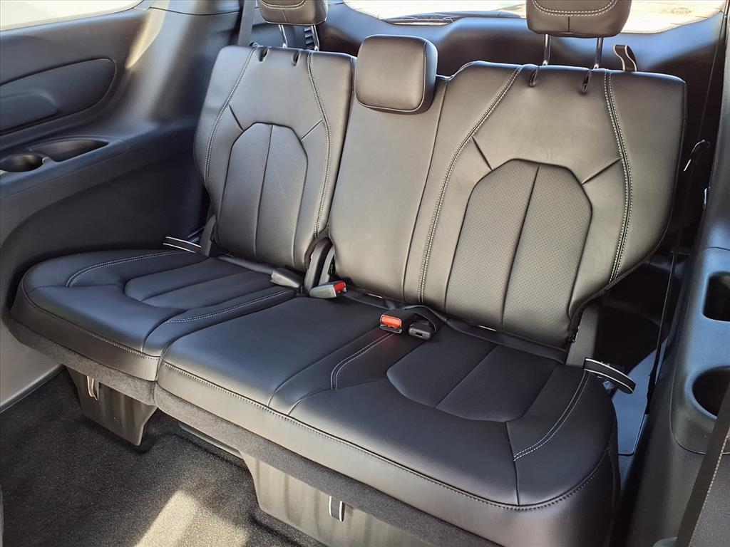 new 2026 Chrysler Pacifica car, priced at $45,422
