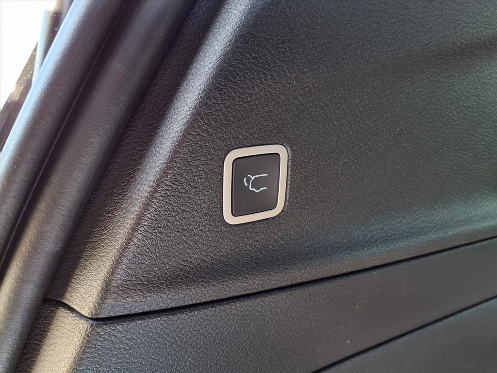 new 2026 Chrysler Pacifica car, priced at $45,422