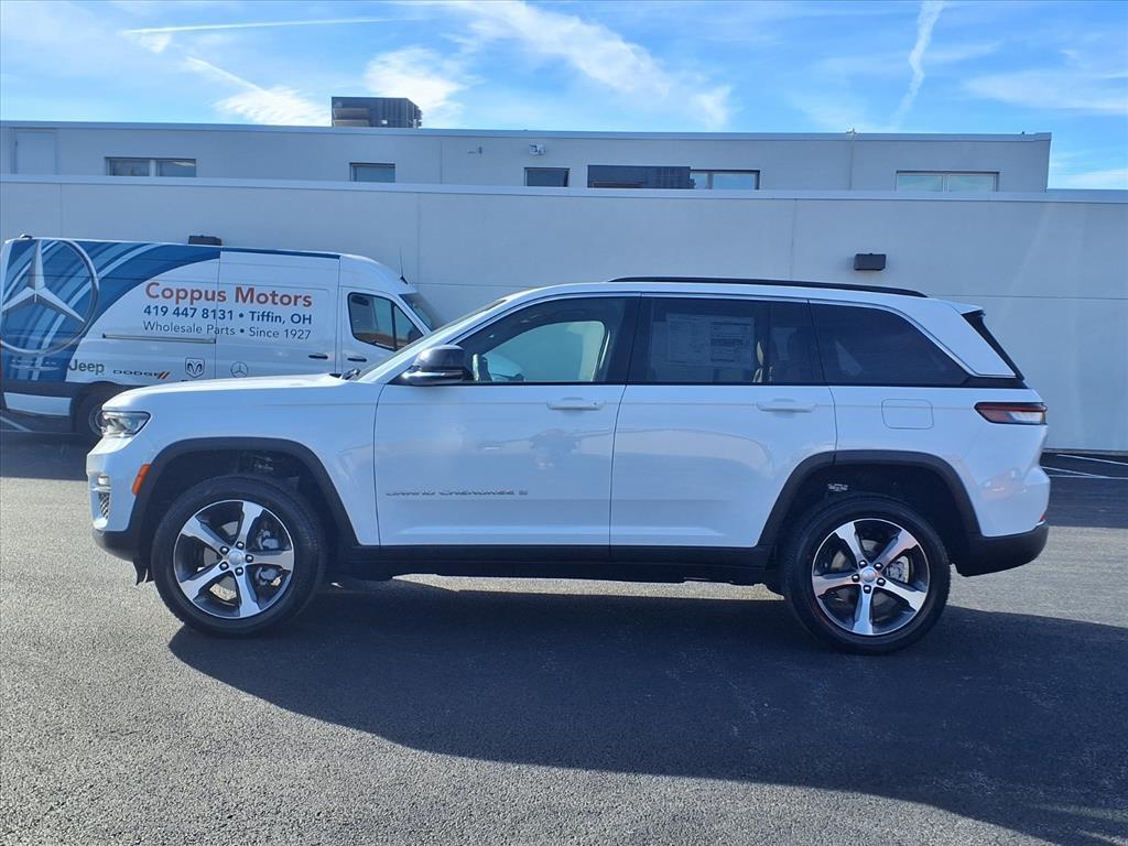new 2025 Jeep Grand Cherokee car, priced at $48,282