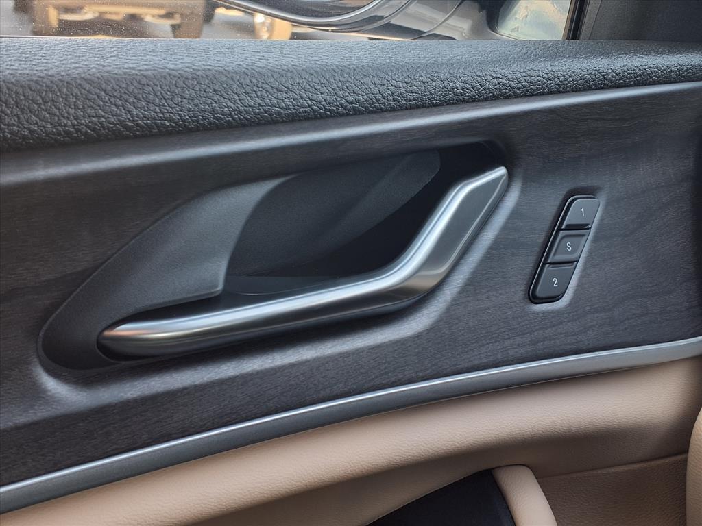 new 2025 Jeep Grand Cherokee car, priced at $48,282