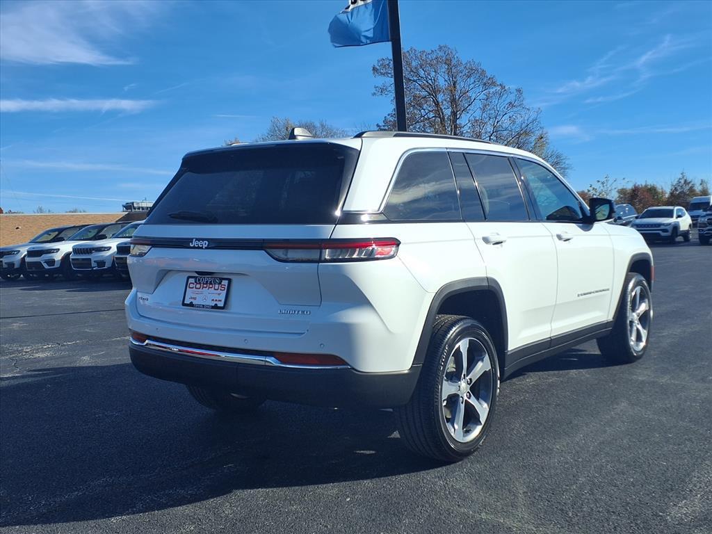 new 2025 Jeep Grand Cherokee car, priced at $48,282
