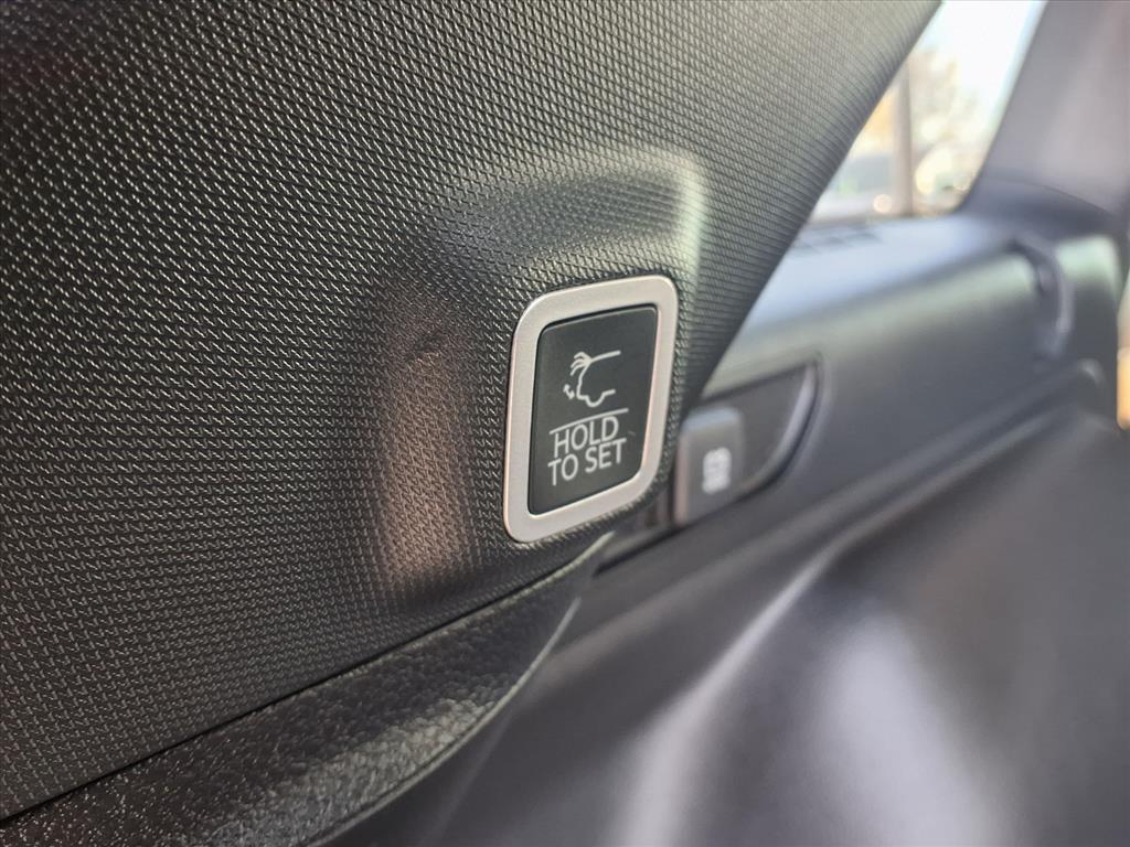 new 2025 Jeep Grand Cherokee car, priced at $48,282