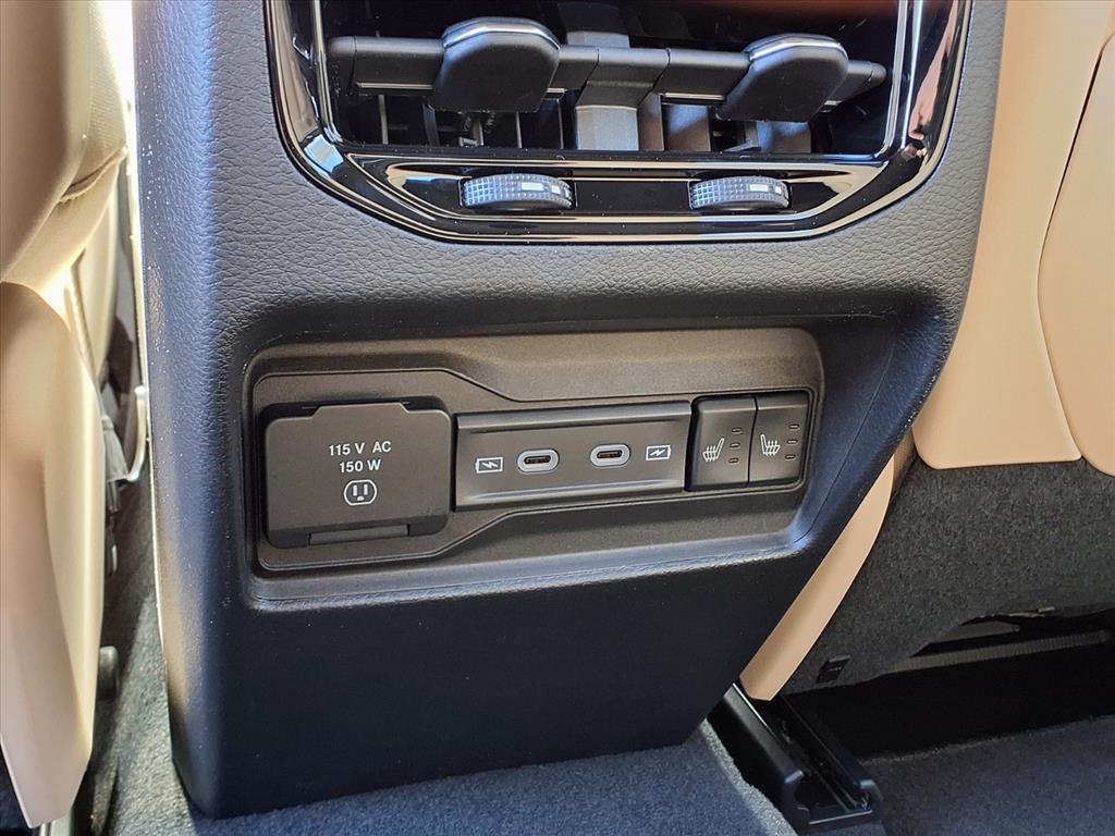 new 2026 Jeep Grand Cherokee car, priced at $47,015