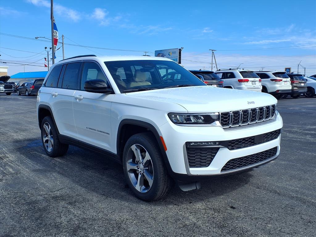 new 2026 Jeep Grand Cherokee car, priced at $47,015