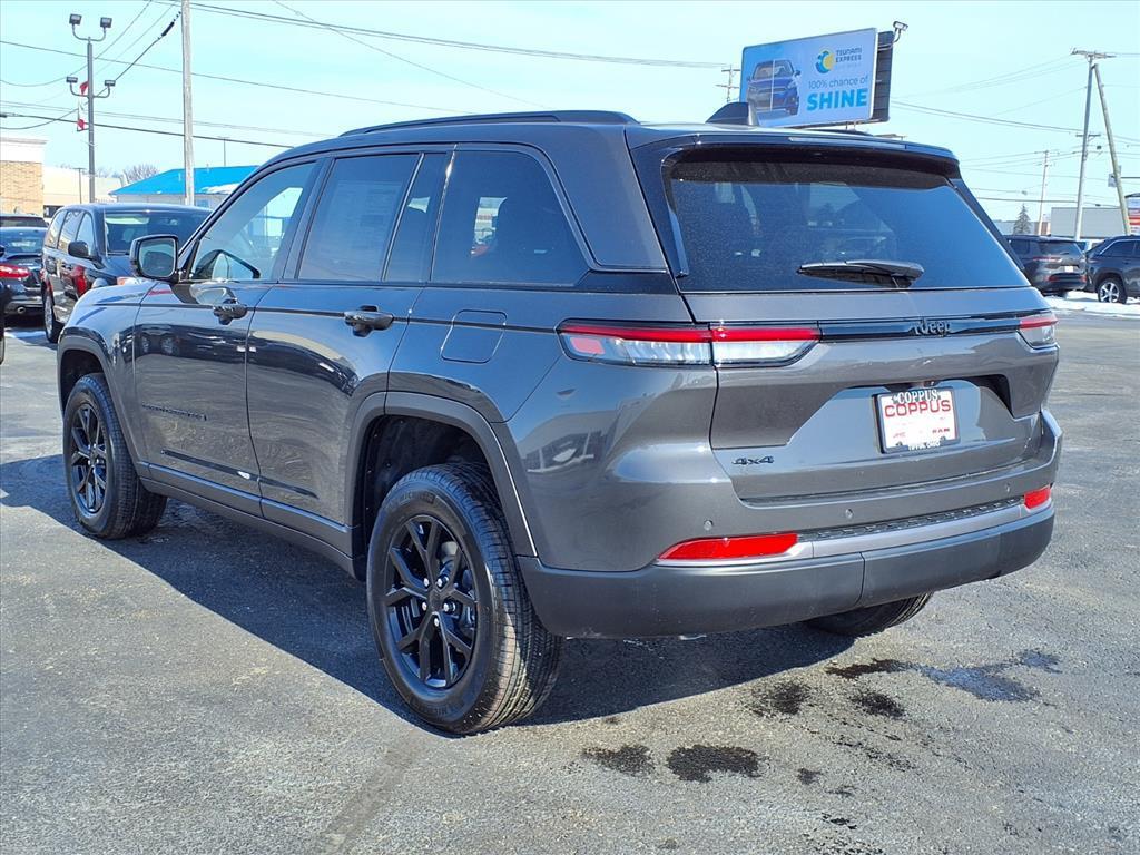 new 2026 Jeep Grand Cherokee car, priced at $46,757