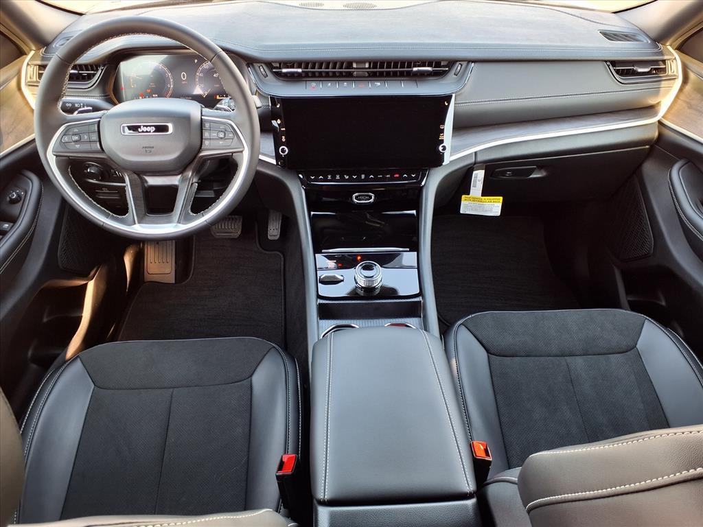 new 2026 Jeep Grand Cherokee car, priced at $46,757