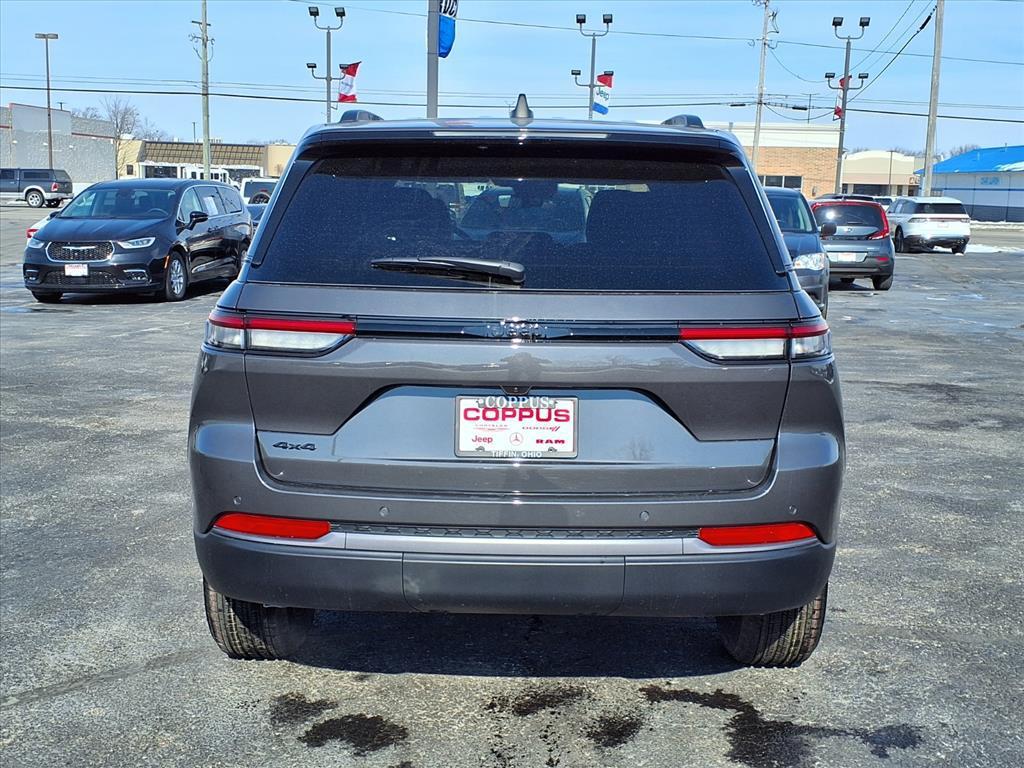 new 2026 Jeep Grand Cherokee car, priced at $46,757