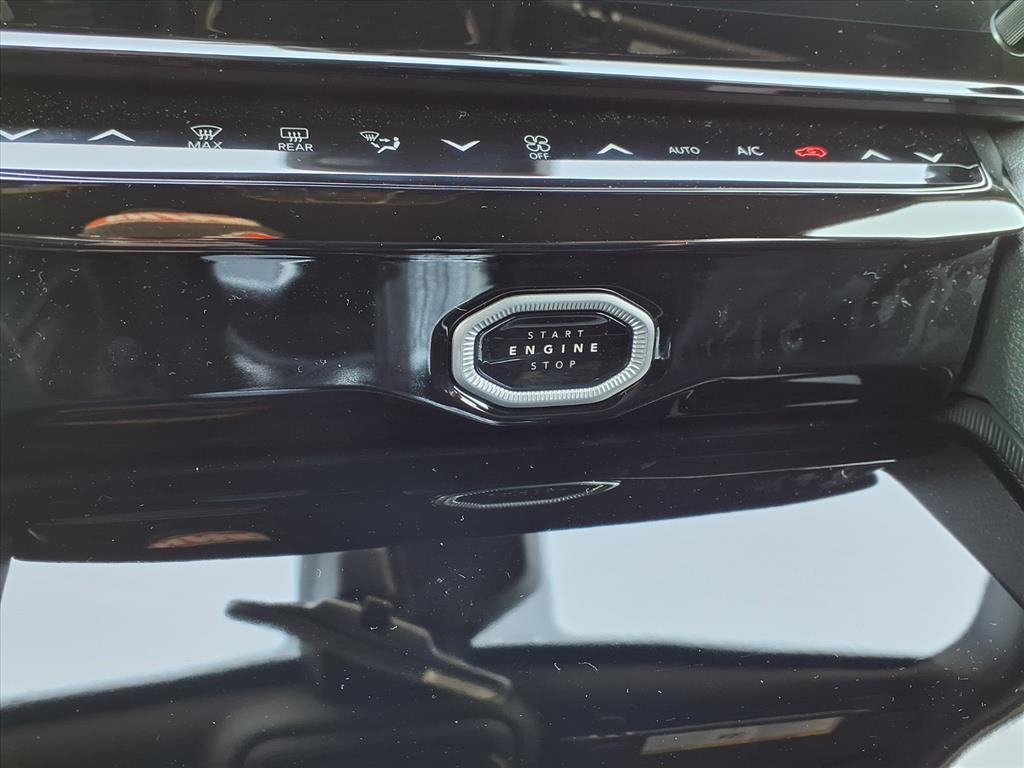 new 2026 Jeep Grand Cherokee car, priced at $46,757