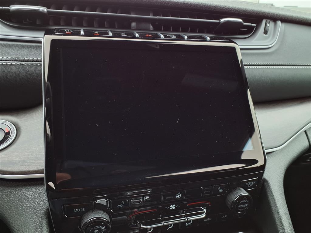 new 2025 Jeep Grand Cherokee car, priced at $52,735