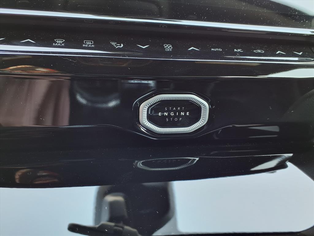 new 2026 Jeep Grand Cherokee car, priced at $49,463