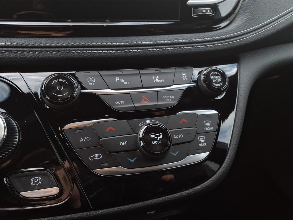 new 2026 Chrysler Pacifica car, priced at $47,422