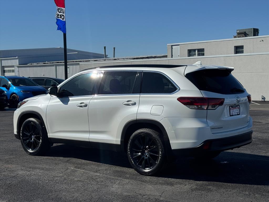 used 2019 Toyota Highlander car, priced at $17,980