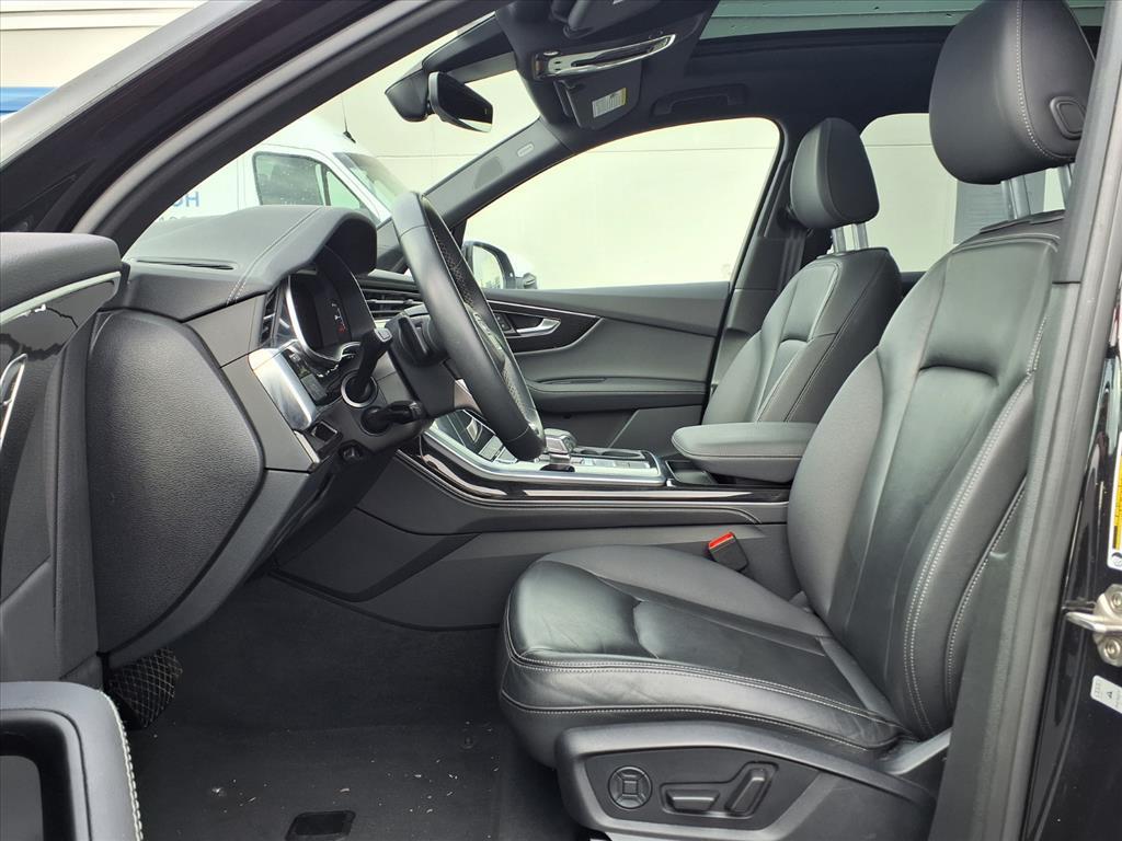used 2025 Audi Q7 car, priced at $51,880