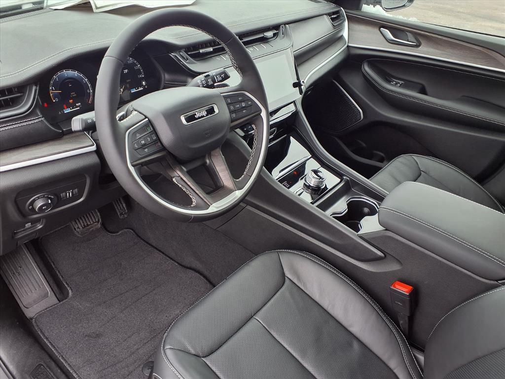 new 2026 Jeep Grand Cherokee car, priced at $52,136