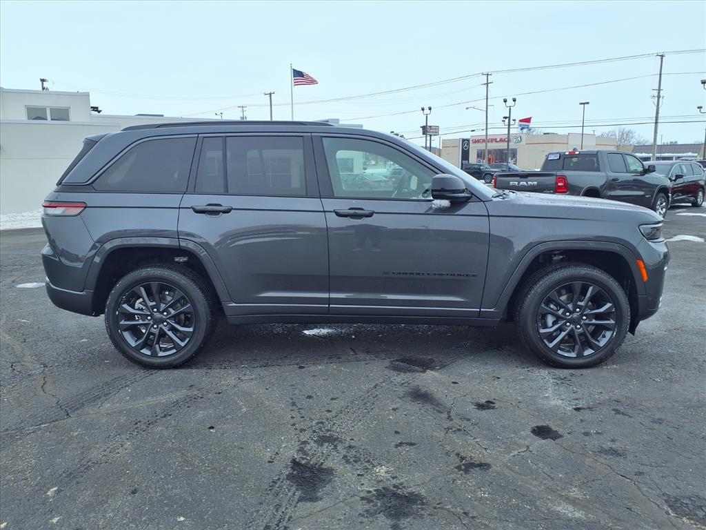 new 2026 Jeep Grand Cherokee car, priced at $52,136