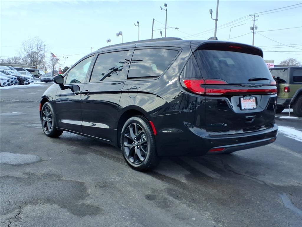 new 2026 Chrysler Pacifica car, priced at $46,980