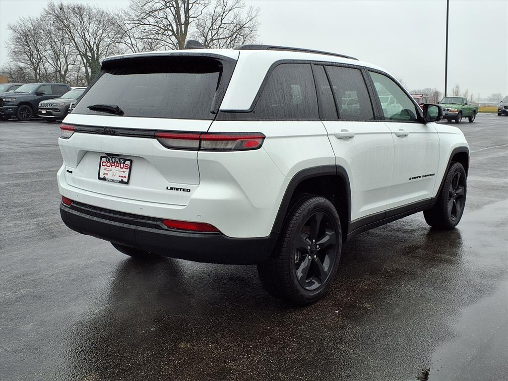 new 2025 Jeep Grand Cherokee car, priced at $50,890