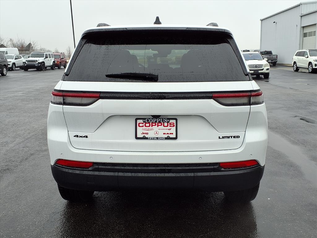 new 2025 Jeep Grand Cherokee car, priced at $50,890