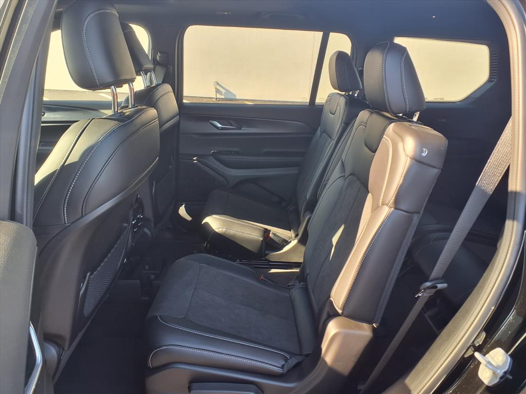 new 2025 Jeep Grand Cherokee L car, priced at $48,030