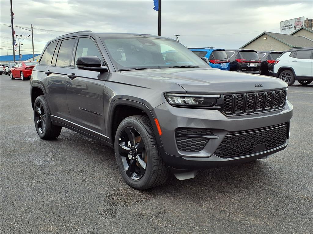 new 2025 Jeep Grand Cherokee car, priced at $46,975