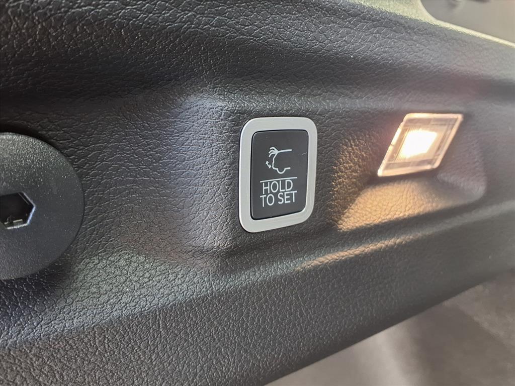 new 2025 Jeep Grand Cherokee L car, priced at $49,148