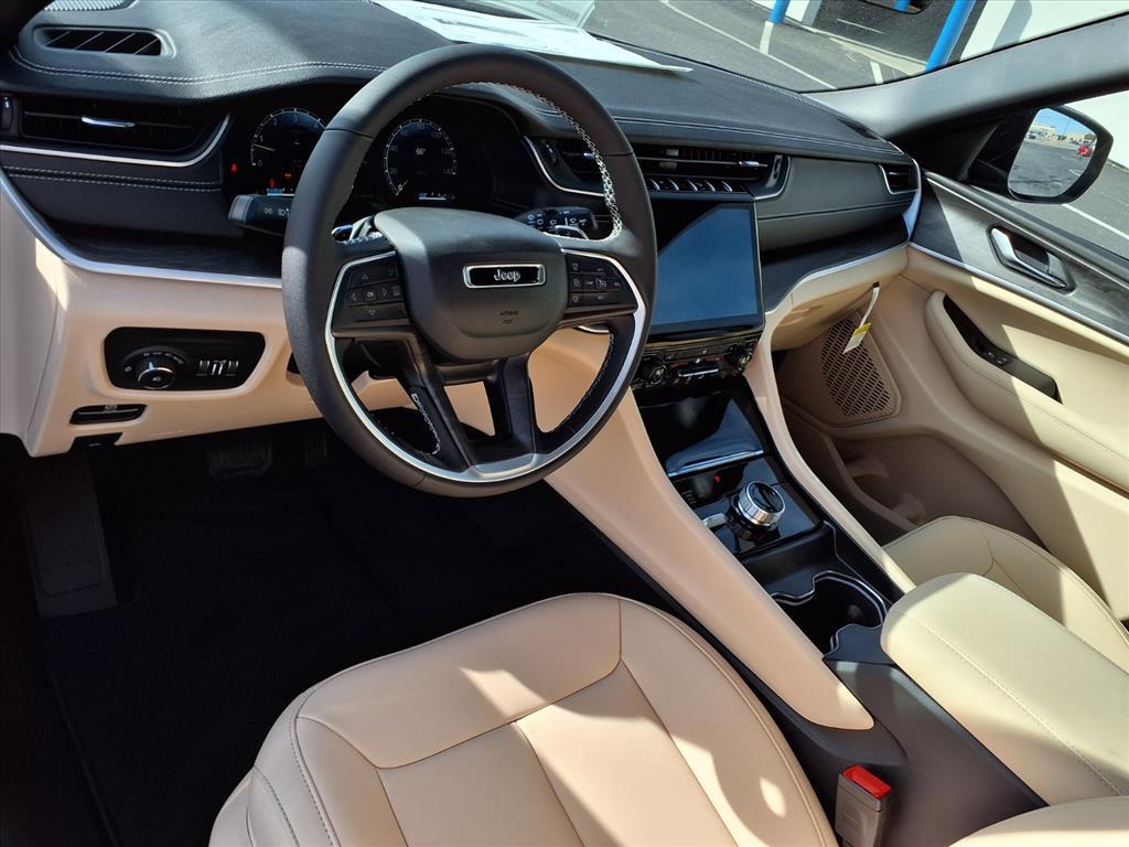 new 2025 Jeep Grand Cherokee L car, priced at $50,753