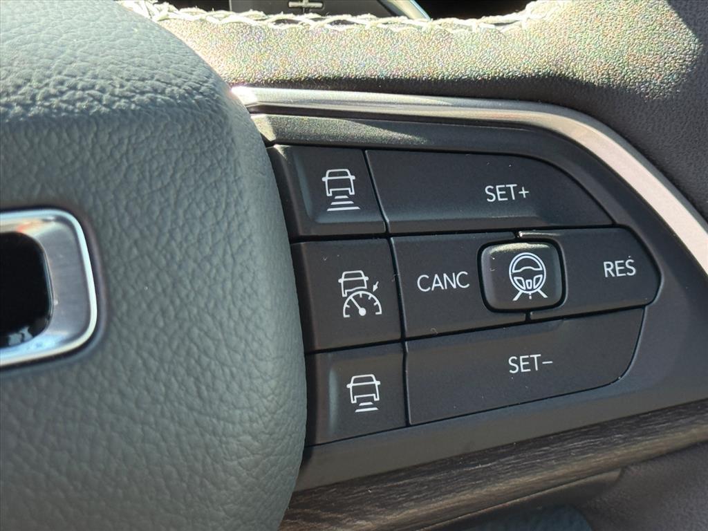 new 2026 Jeep Grand Cherokee car, priced at $46,227