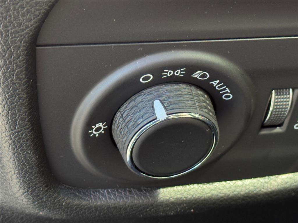 new 2026 Jeep Grand Cherokee car, priced at $46,227